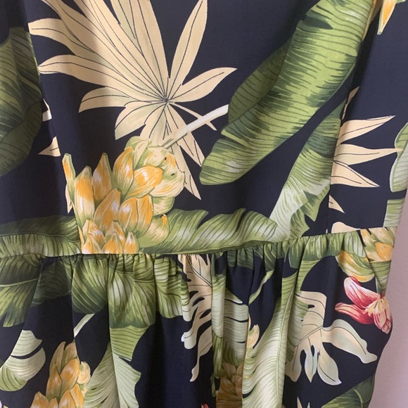 Greylin Palm Print Romper Size Small - Picture 2 of 4